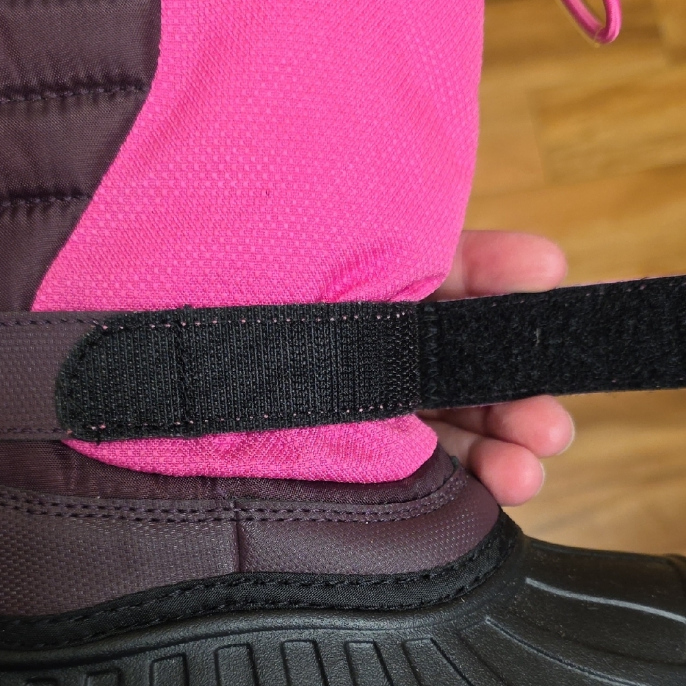 Columbia size 12 Kids Powderbug Forty Waterproof  Snowboot Fushia NWOT - Picture 12 of 12